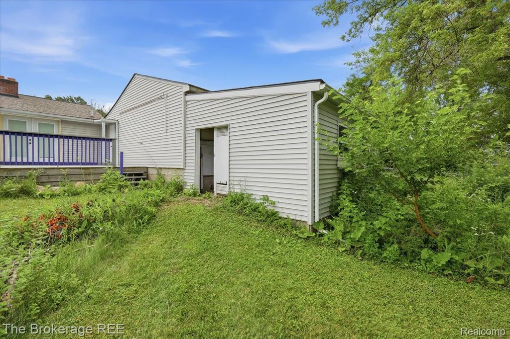 315 E Hill Street Davison City MI 48423