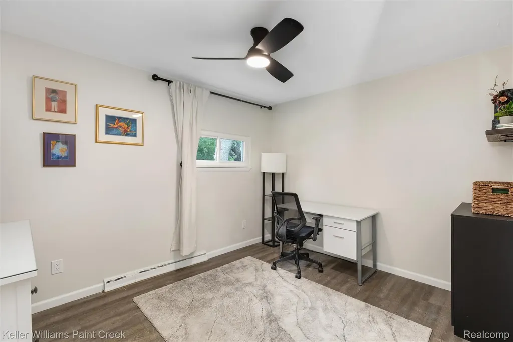 3815 Edgecrest Street West Bloomfield Charter Township MI 48324