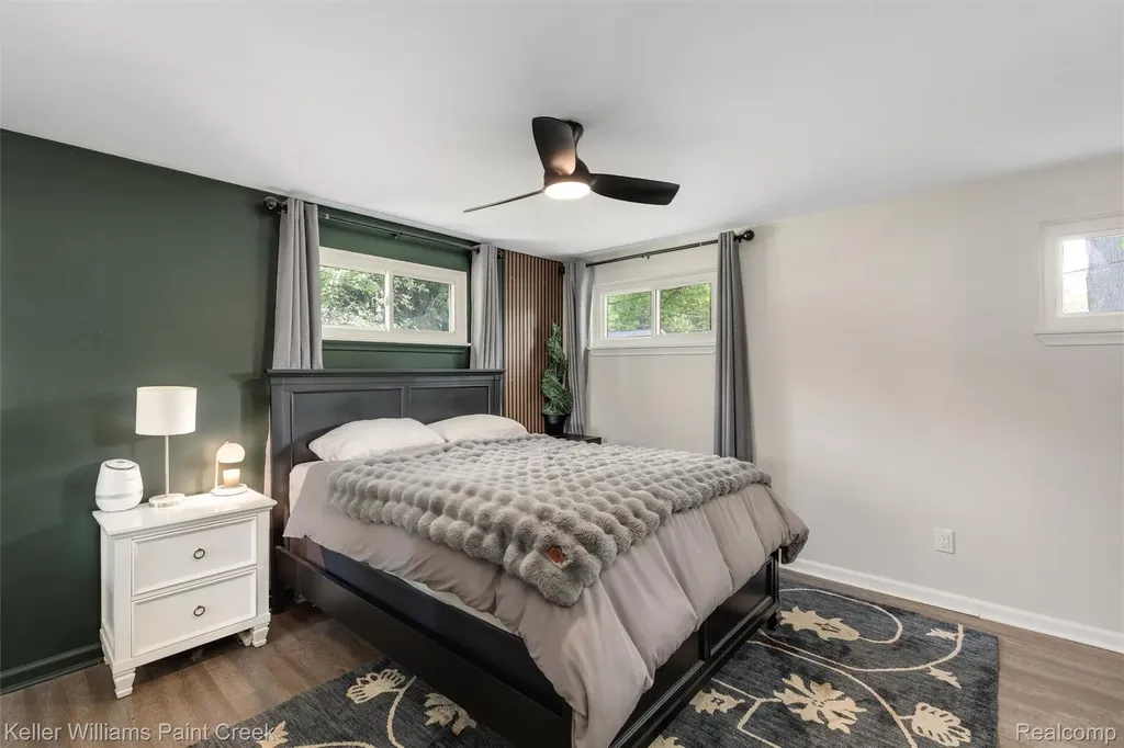 3815 Edgecrest Street West Bloomfield Charter Township MI 48324