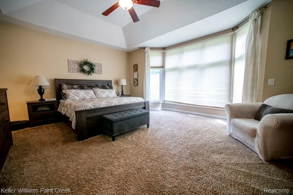 4853 Goodison Place Drive Oakland Charter Township MI 48306