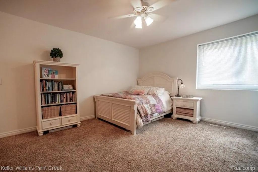 4853 Goodison Place Drive Oakland Charter Township MI 48306