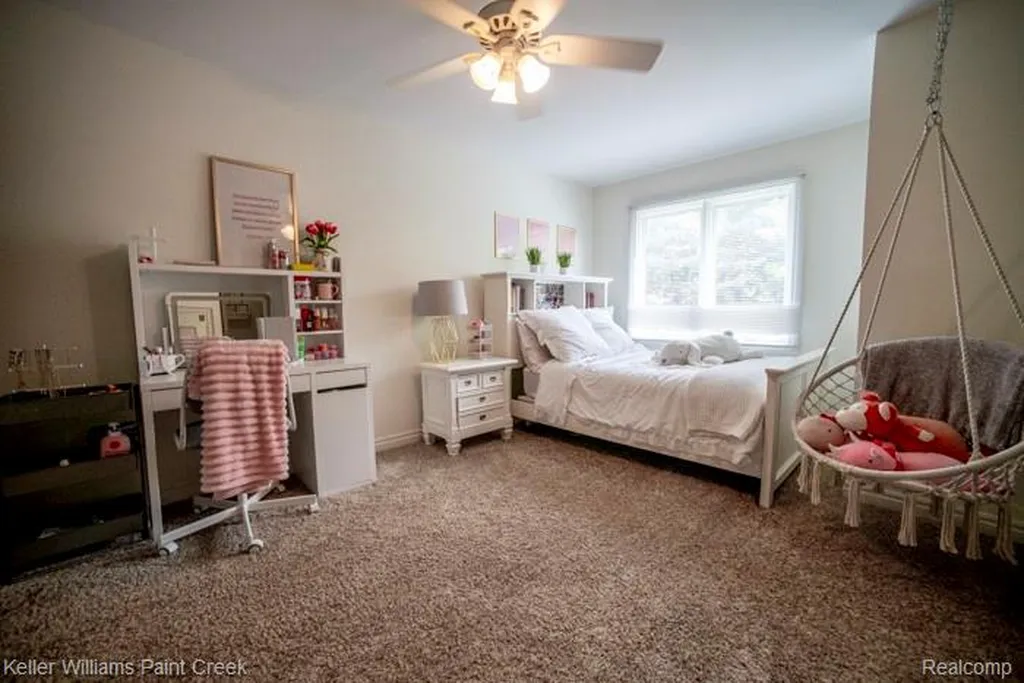 4853 Goodison Place Drive Oakland Charter Township MI 48306
