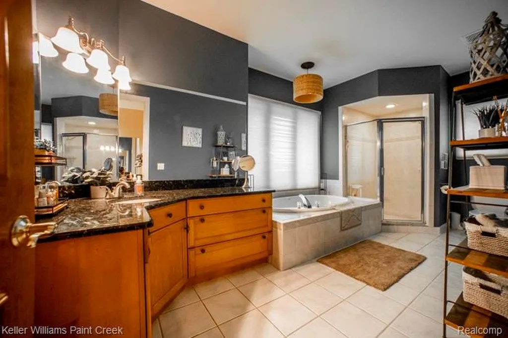 4853 Goodison Place Drive Oakland Charter Township MI 48306