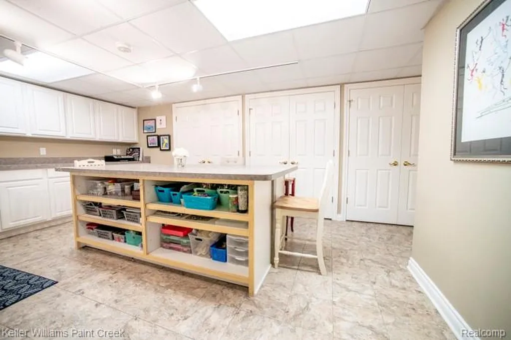 4853 Goodison Place Drive Oakland Charter Township MI 48306