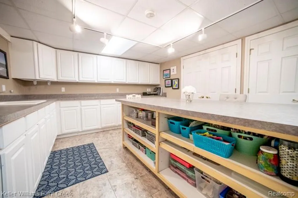 4853 Goodison Place Drive Oakland Charter Township MI 48306