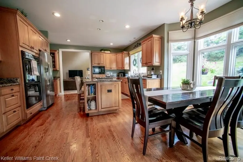 4853 Goodison Place Drive Oakland Charter Township MI 48306