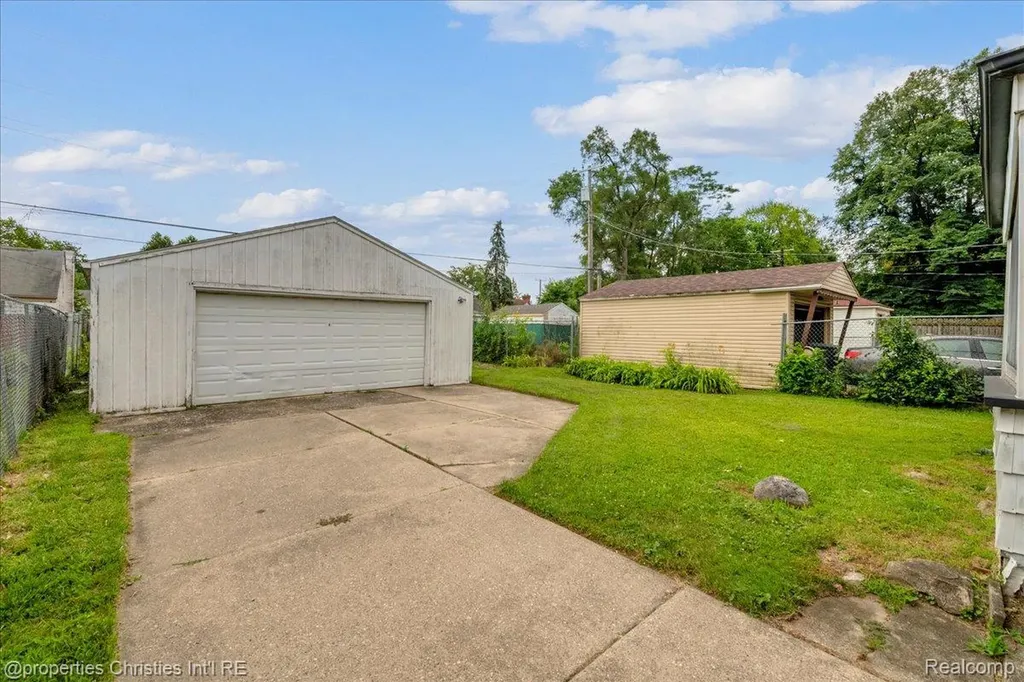 19322 Pierson Street Detroit City MI 48219