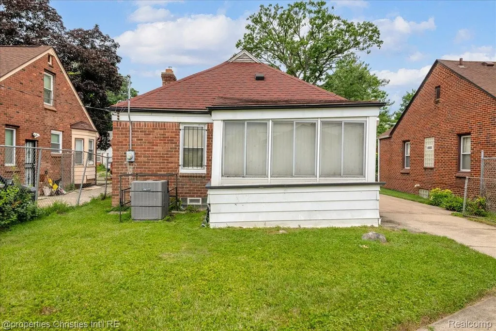 19322 Pierson Street Detroit City MI 48219