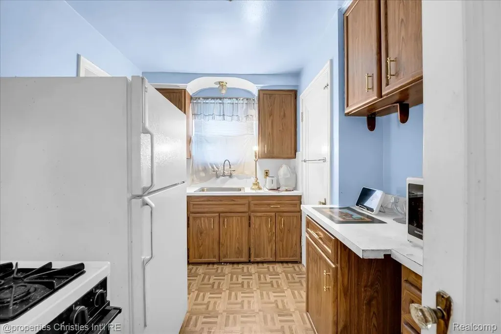 19322 Pierson Street Detroit City MI 48219