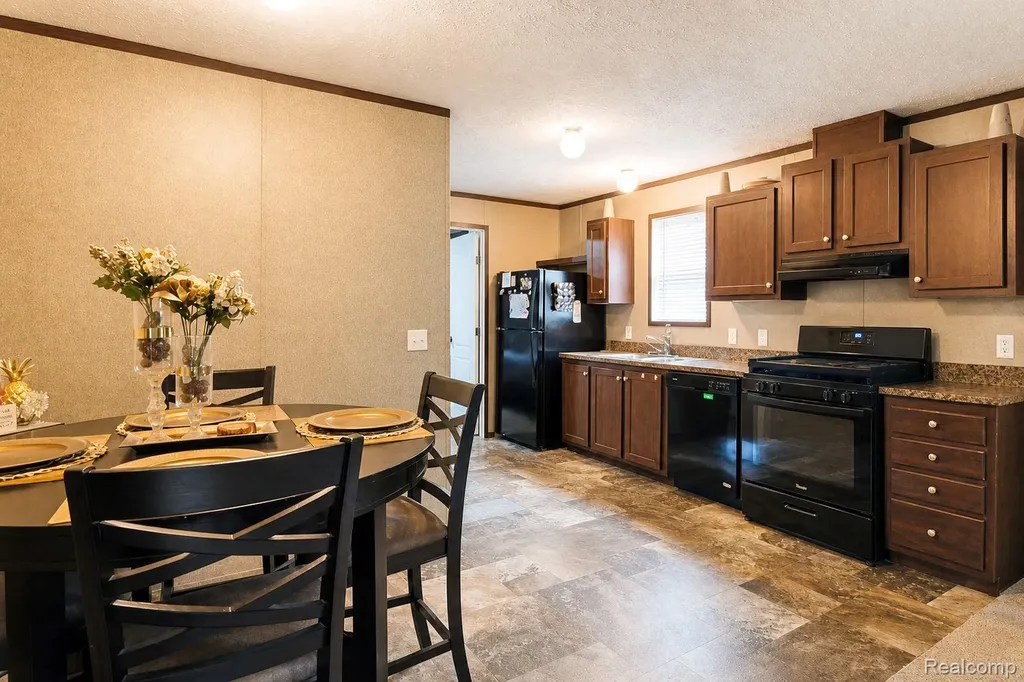 5135 East Annapolis Circle Canton Charter Township MI 48188