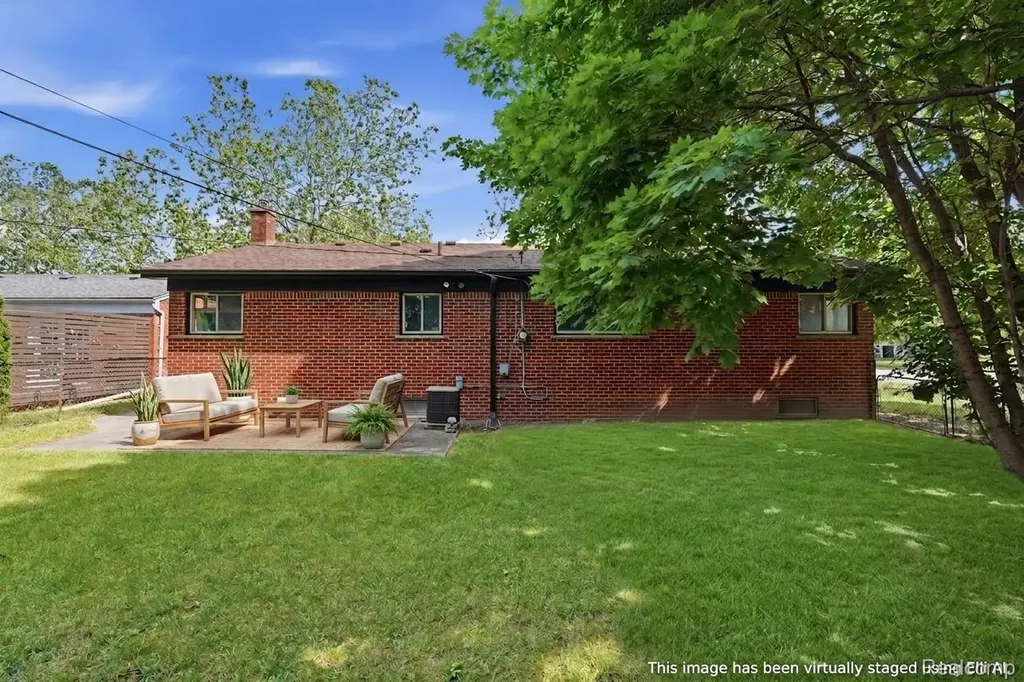27407 Buckingham Street Livonia City MI 48154