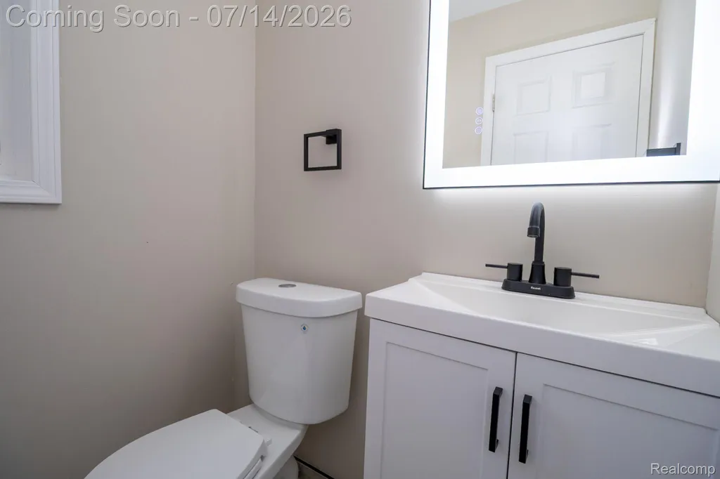 4060 Winifred Street Wayne City MI 48184
