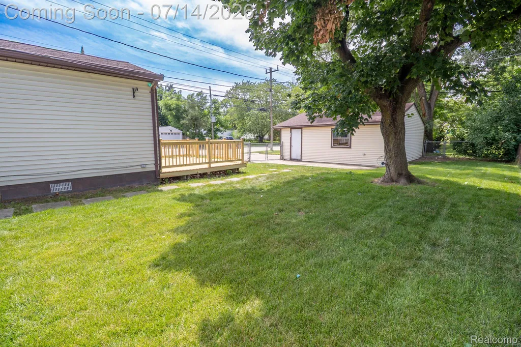 4060 Winifred Street Wayne City MI 48184