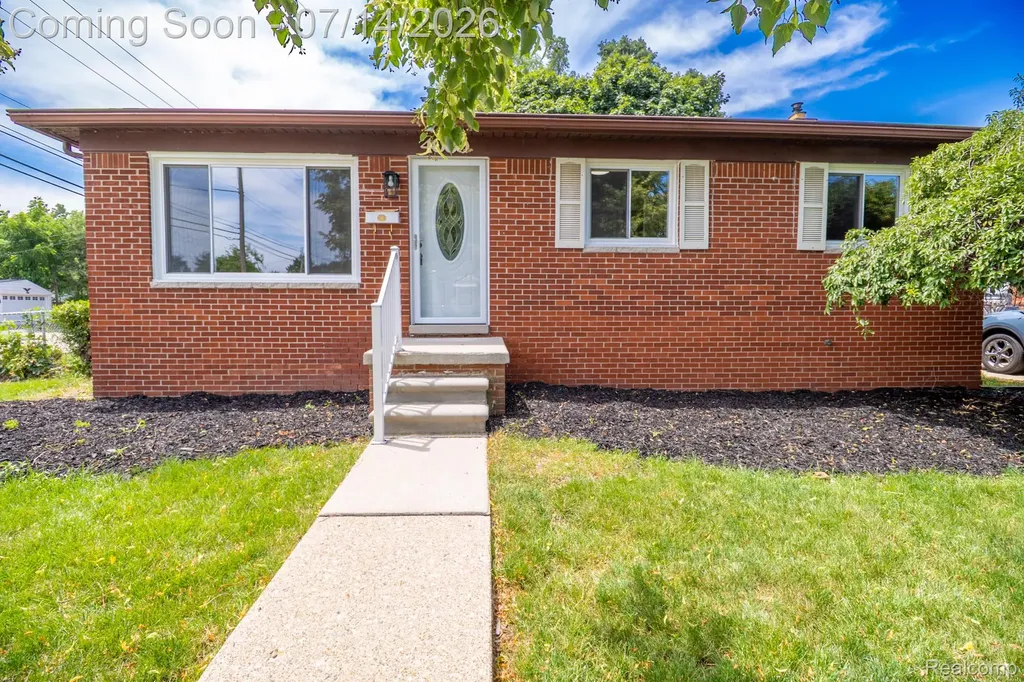 4060 Winifred Street Wayne City MI 48184