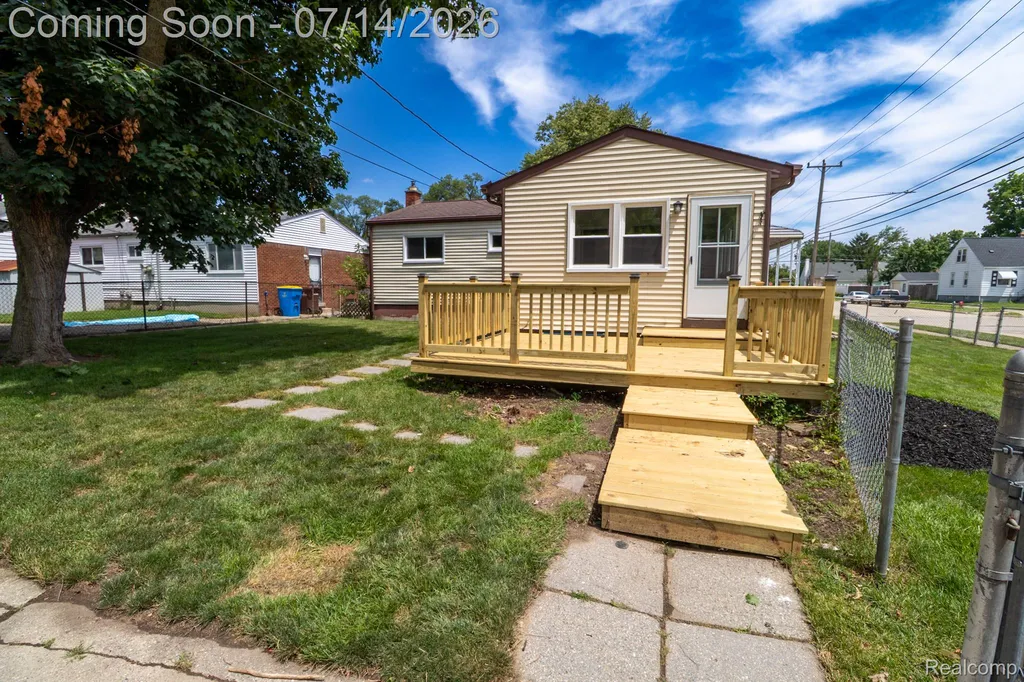 4060 Winifred Street Wayne City MI 48184