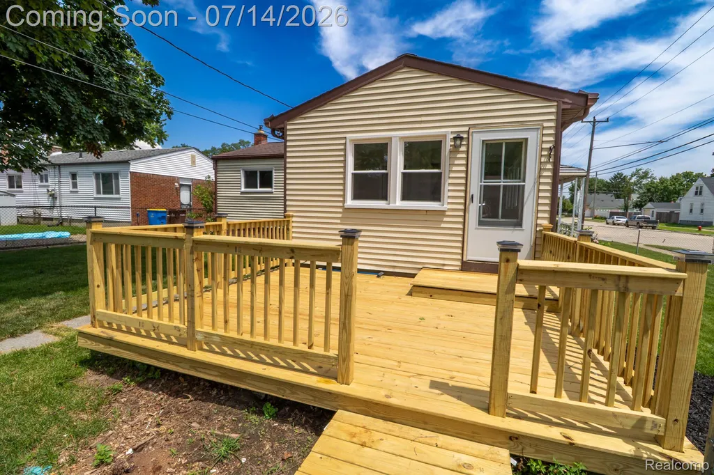 4060 Winifred Street Wayne City MI 48184
