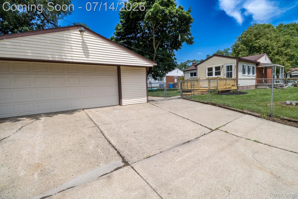 4060 Winifred Street Wayne City MI 48184