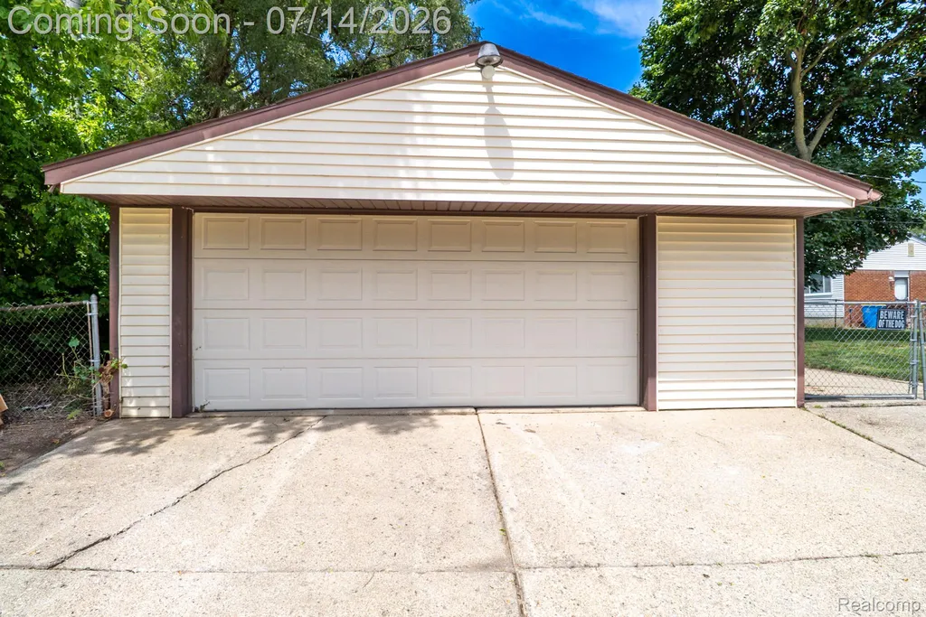 4060 Winifred Street Wayne City MI 48184