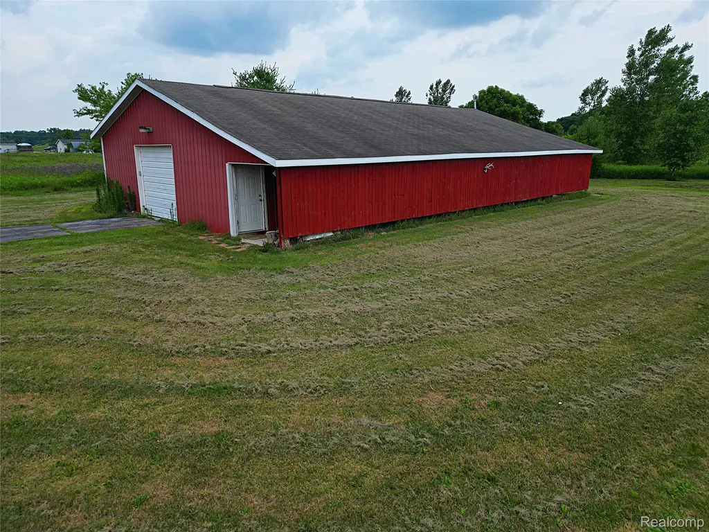 3075 Peppermill Road Attica Township MI 48412