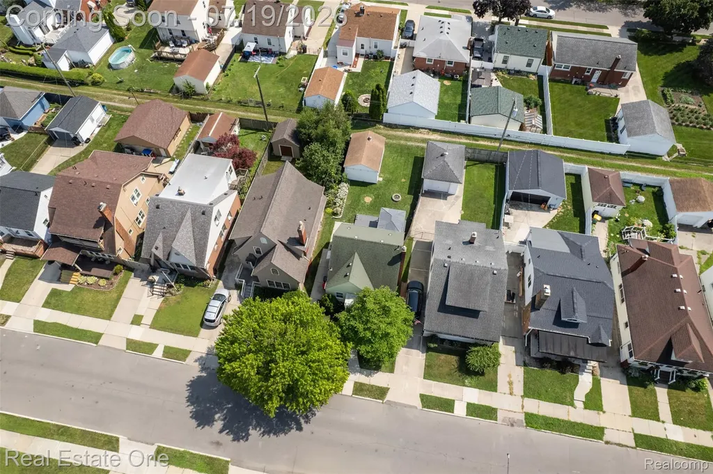 483 Kings Highway Wyandotte City MI 48192