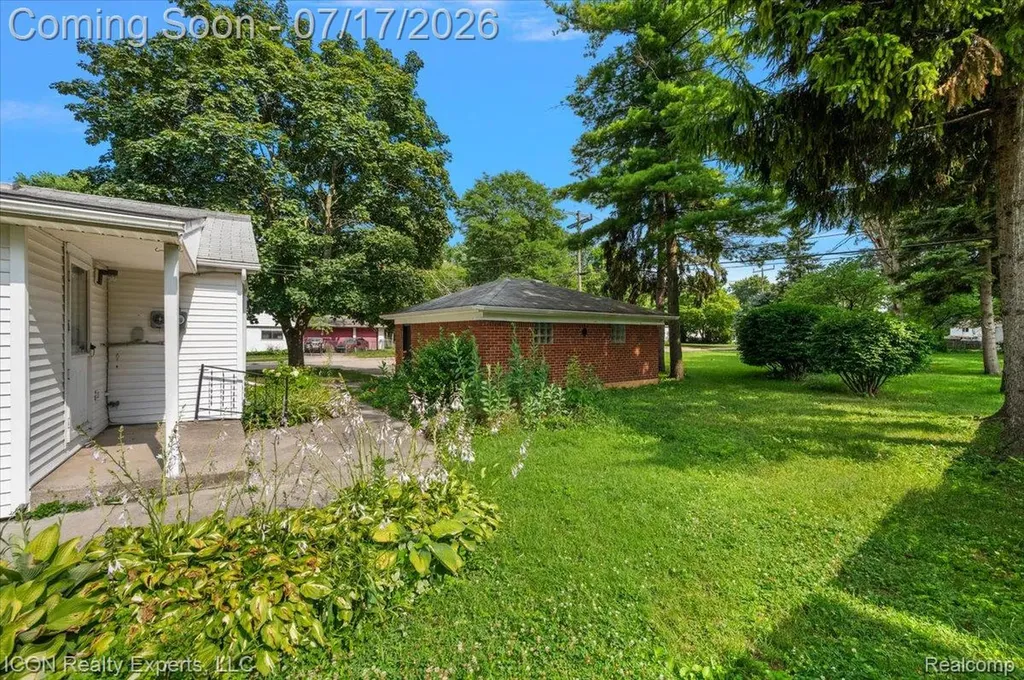 3666 Capitol Avenue Warren City MI 48091