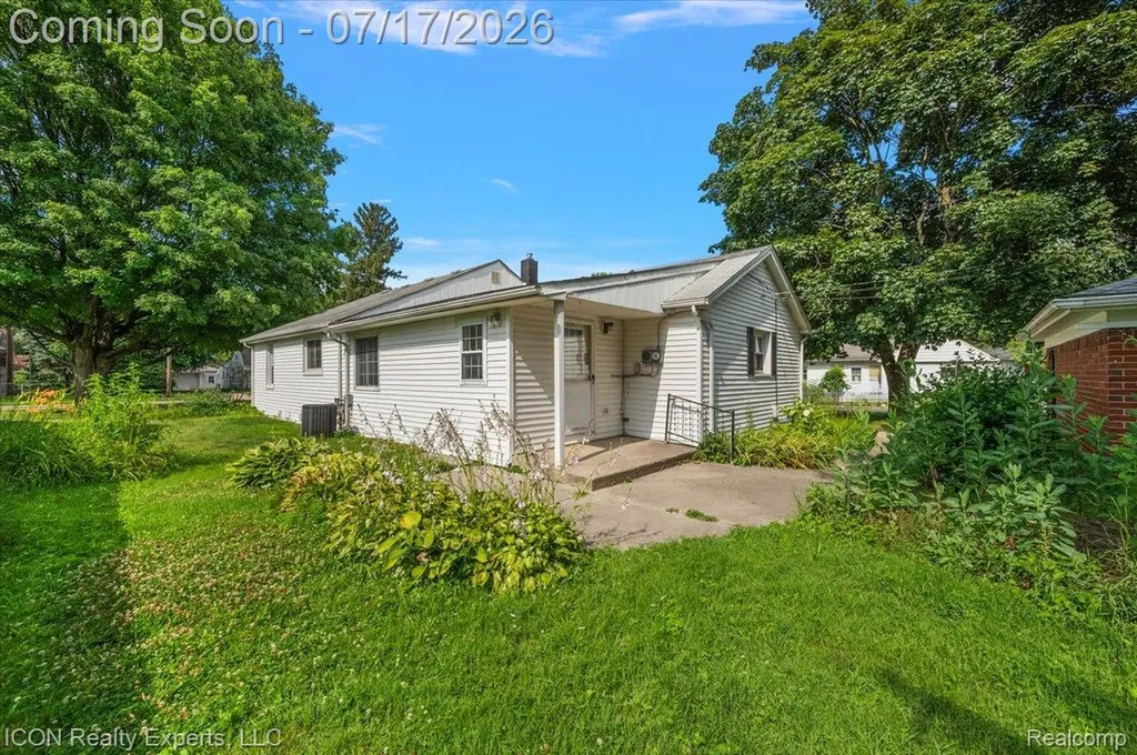 3666 Capitol Avenue Warren City MI 48091