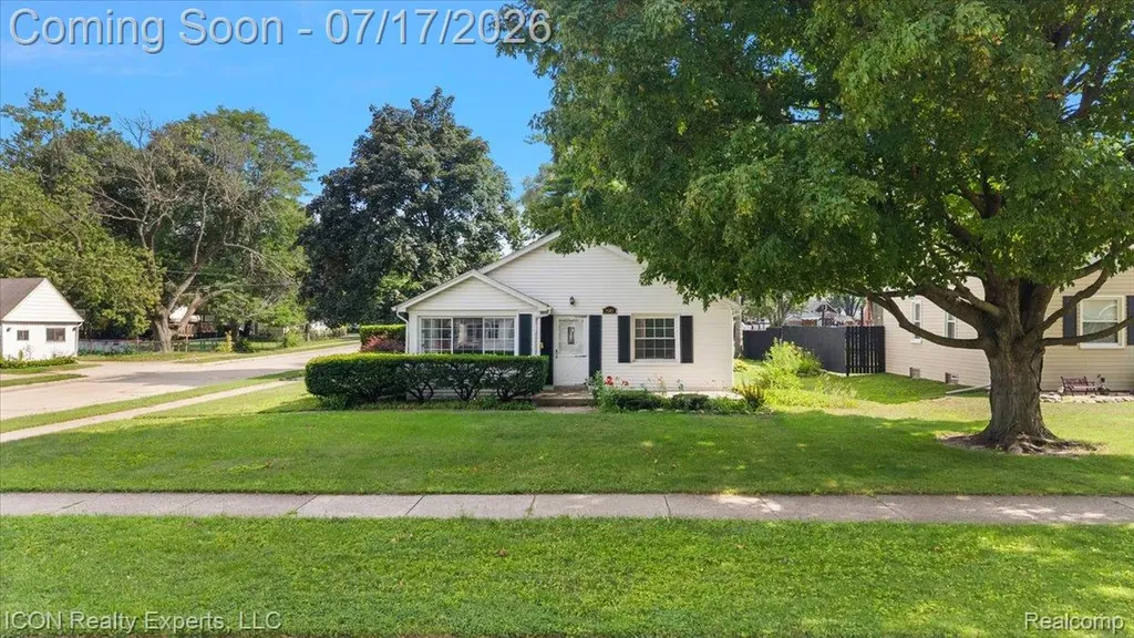 3666 Capitol Avenue Warren City MI 48091