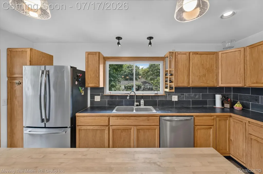 744 S Park Street Highland Charter Township MI 48356