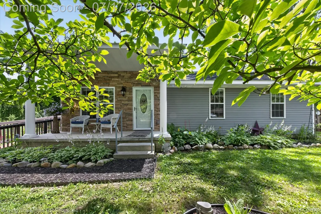 744 S Park Street Highland Charter Township MI 48356