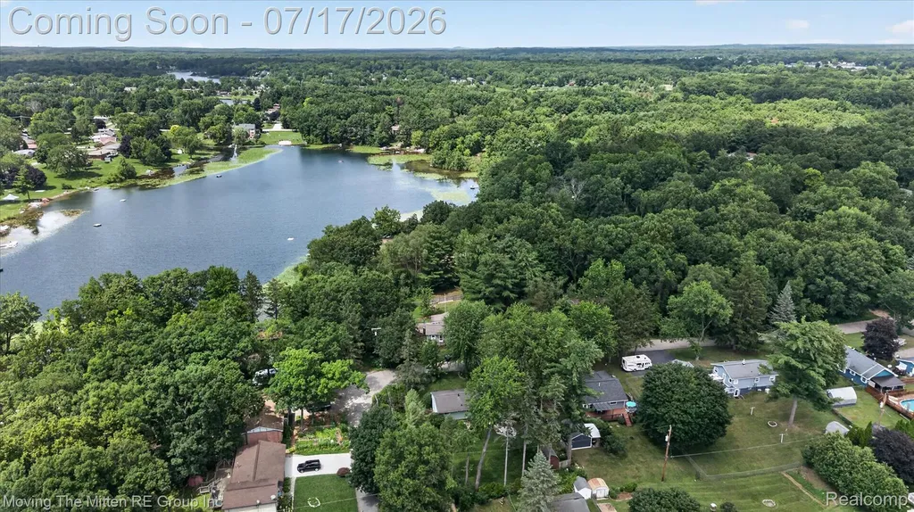 744 S Park Street Highland Charter Township MI 48356