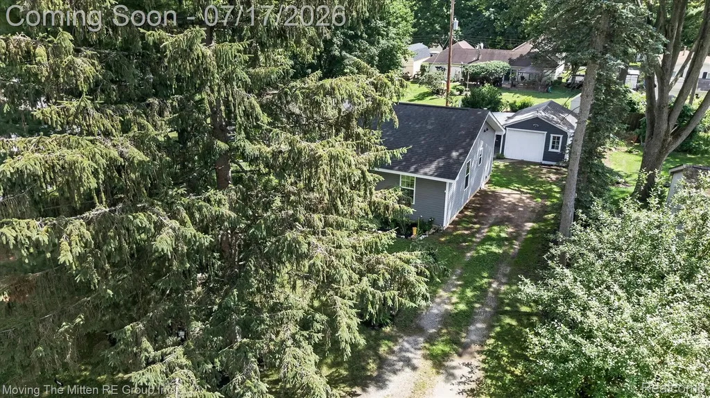 744 S Park Street Highland Charter Township MI 48356