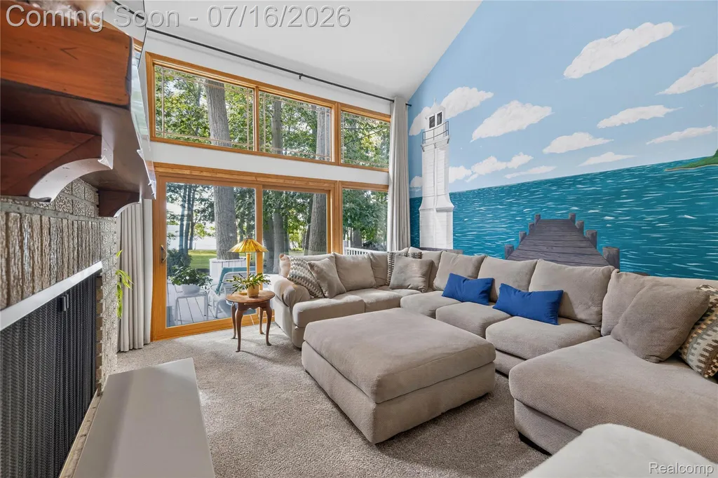 29474 East River Road Grosse Ile Township MI 48138