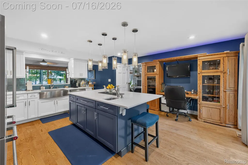 29474 East River Road Grosse Ile Township MI 48138