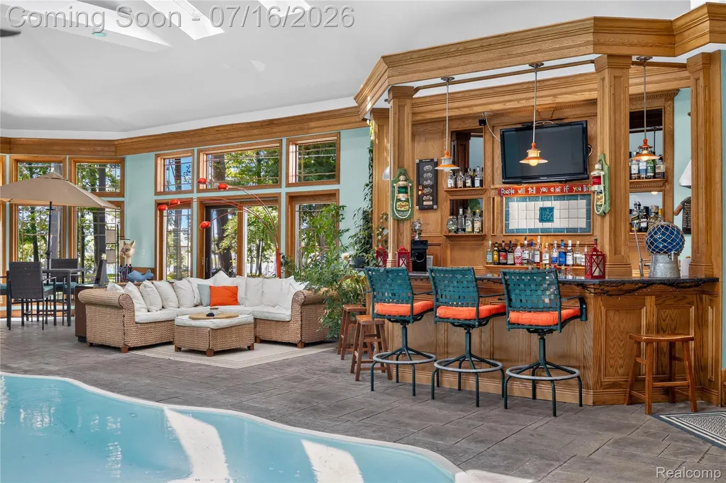 29474 East River Road Grosse Ile Township MI 48138