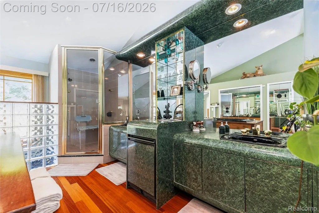 29474 East River Road Grosse Ile Township MI 48138