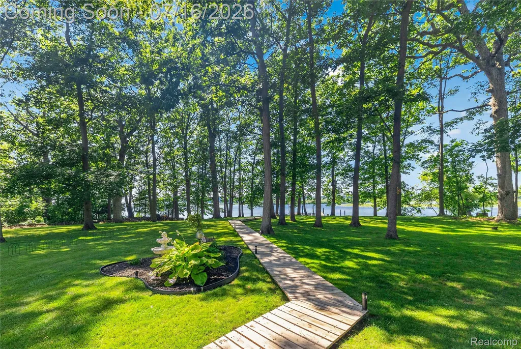 29474 East River Road Grosse Ile Township MI 48138