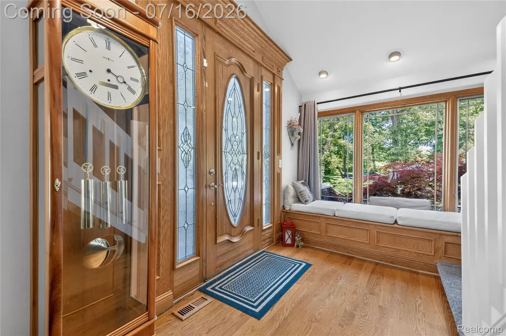 29474 East River Road Grosse Ile Township MI 48138