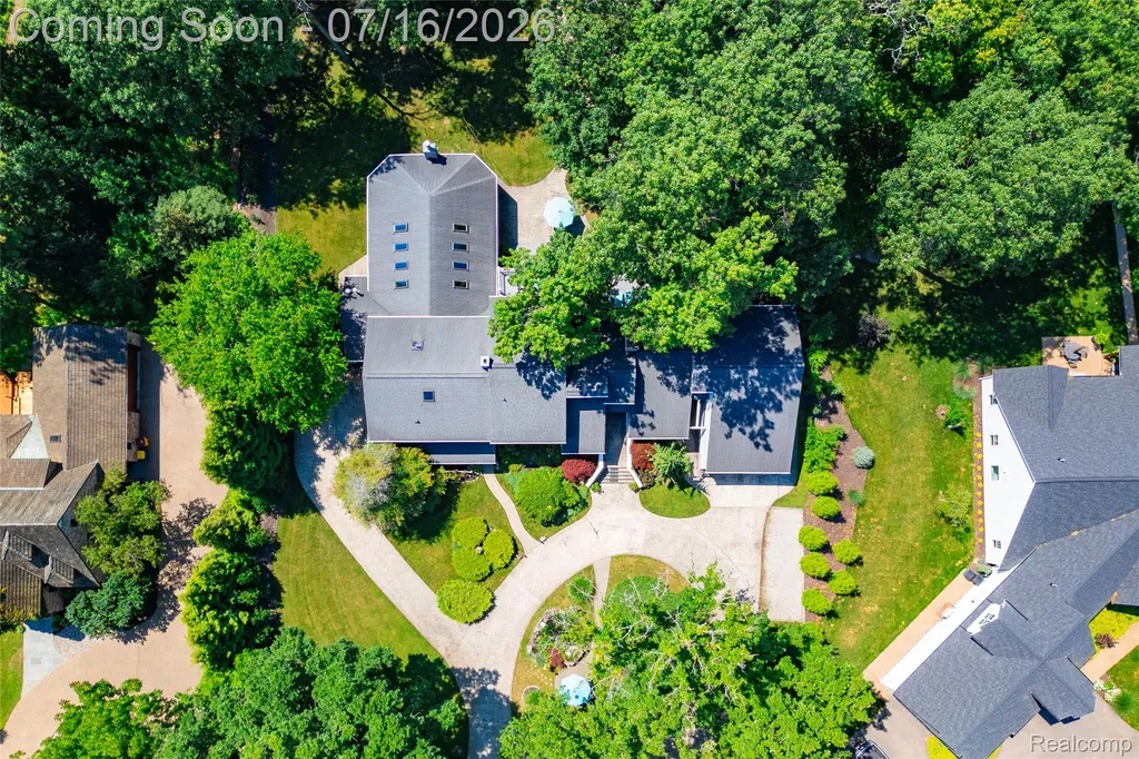 29474 East River Road Grosse Ile Township MI 48138