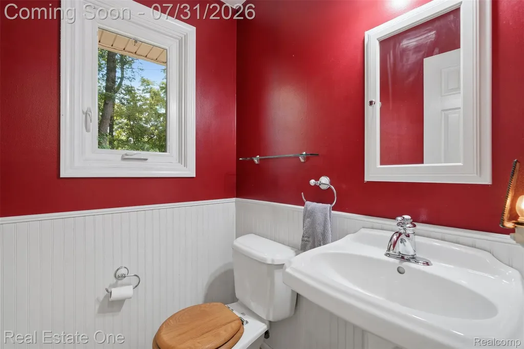 2975 West Street Highland Charter Township MI 48380