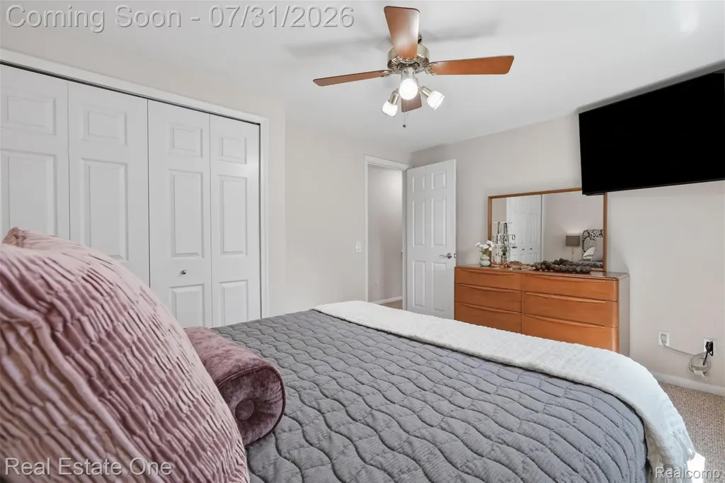 2975 West Street Highland Charter Township MI 48380