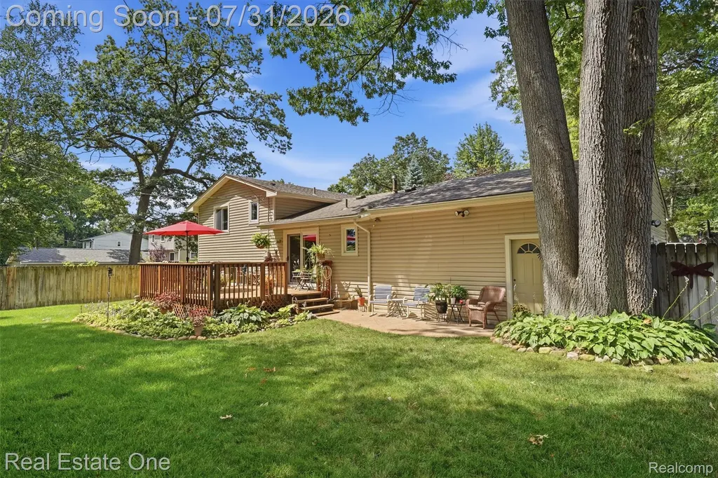 2975 West Street Highland Charter Township MI 48380