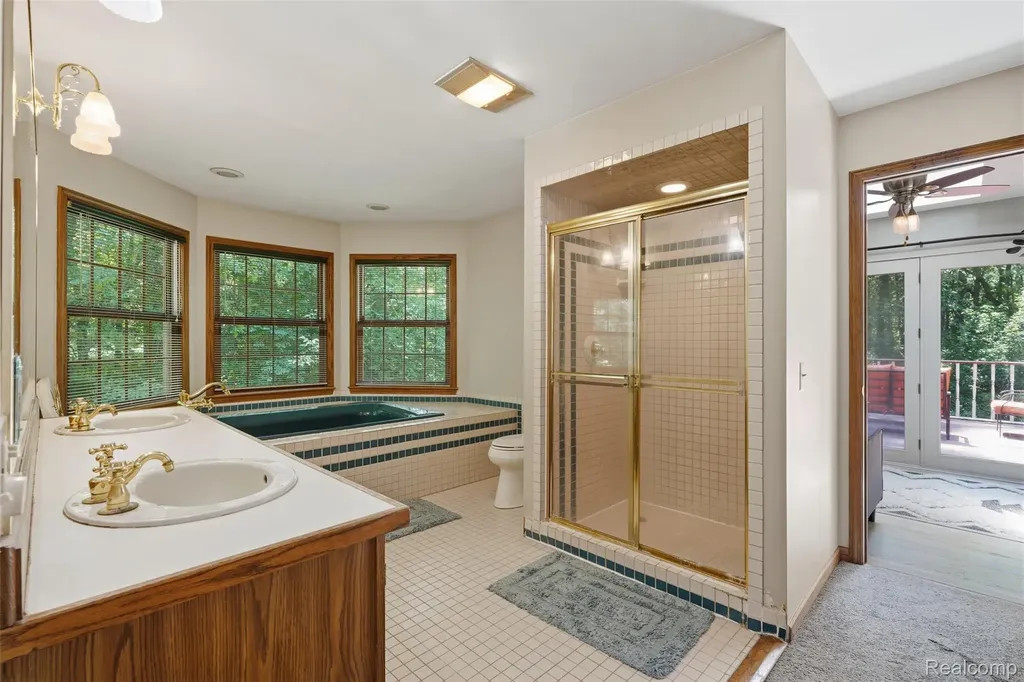 9201 Mabley Hill Road Tyrone Township MI 48430