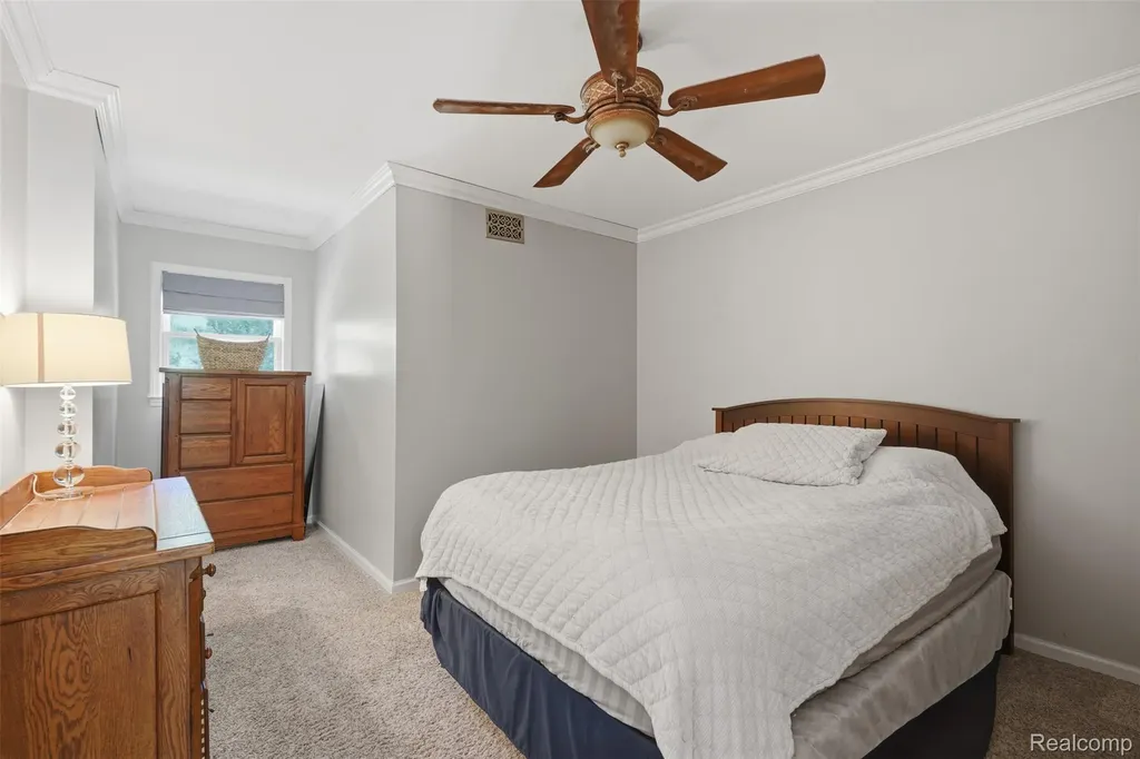 9201 Mabley Hill Road Tyrone Township MI 48430