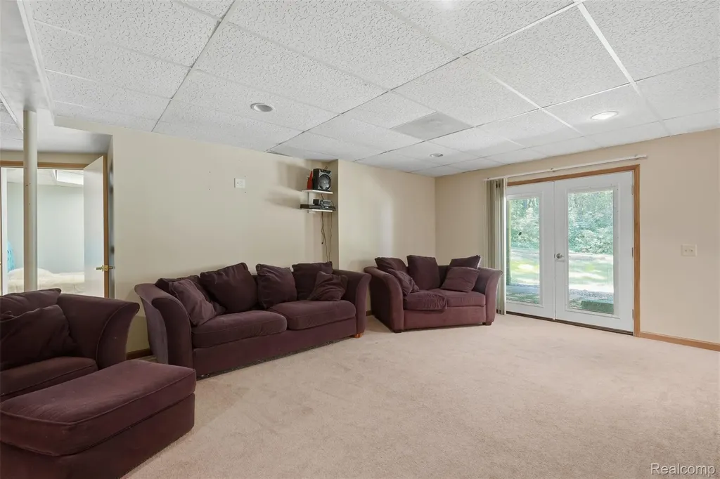 9201 Mabley Hill Road Tyrone Township MI 48430