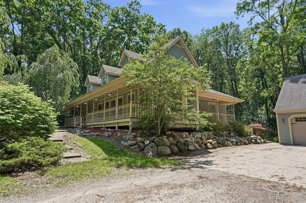9201 Mabley Hill Road Tyrone Township MI 48430