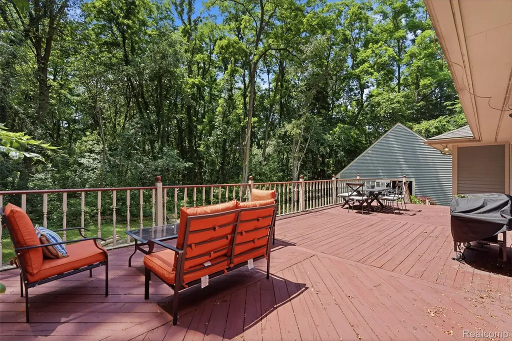 9201 Mabley Hill Road Tyrone Township MI 48430