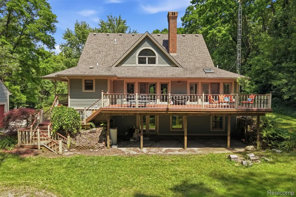 9201 Mabley Hill Road Tyrone Township MI 48430