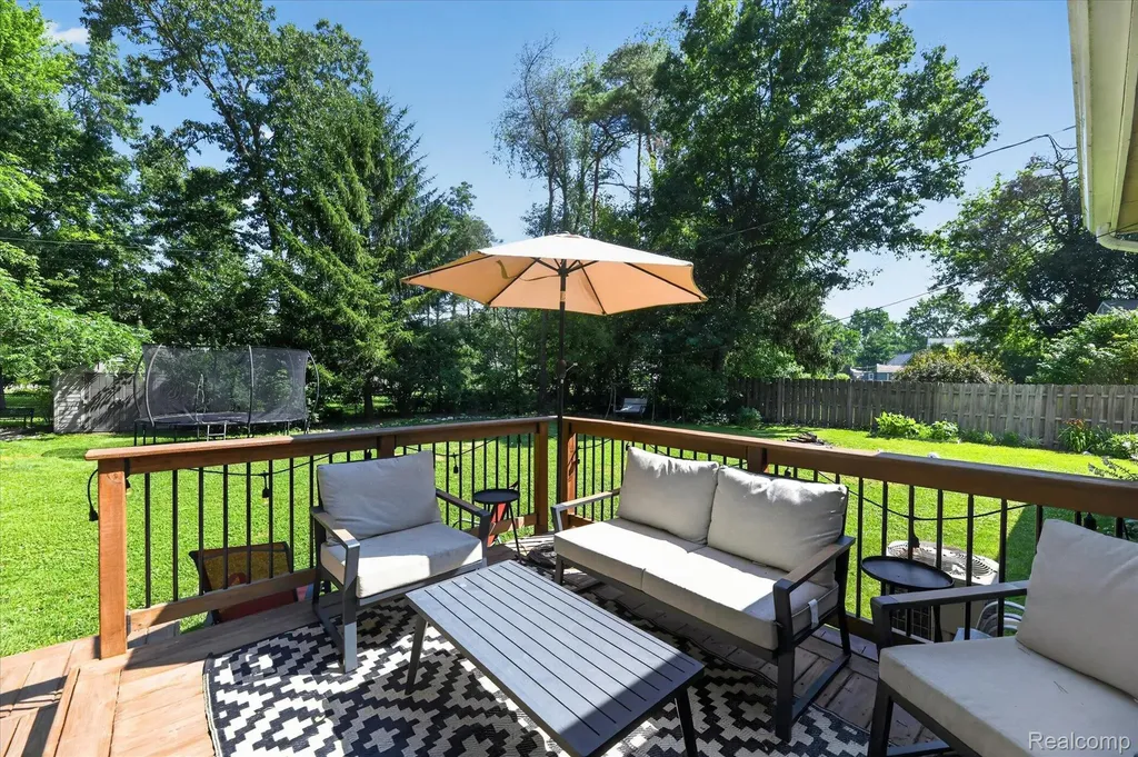 554 Bluewater Drive Holly Township MI 48442