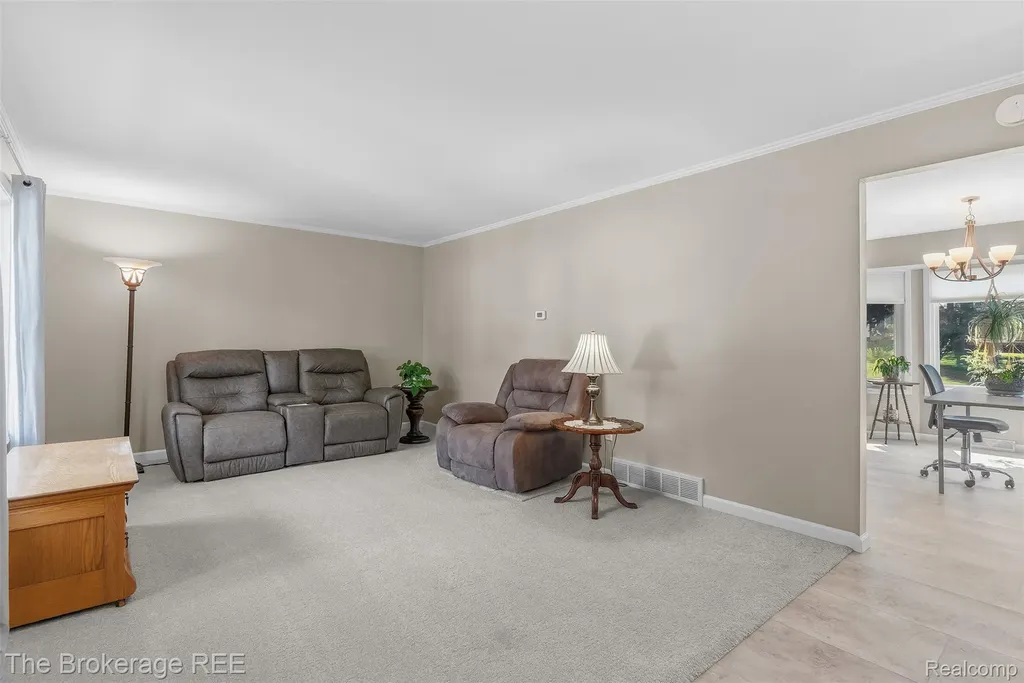 1438 Lynnwood Lane White Lake Charter Township MI 48383