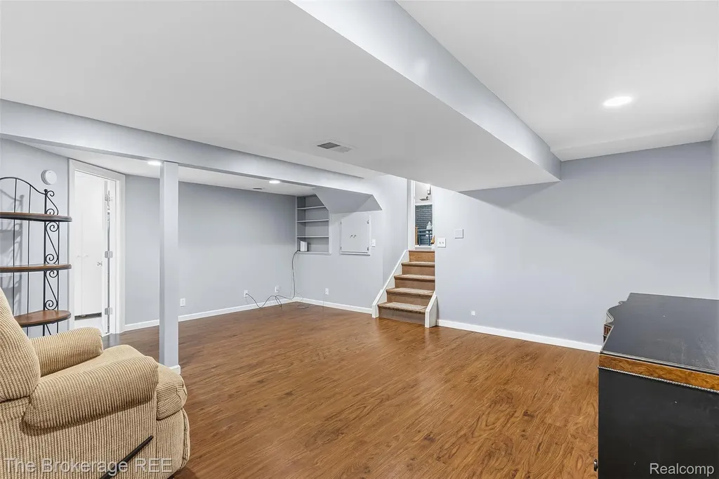 1438 Lynnwood Lane White Lake Charter Township MI 48383